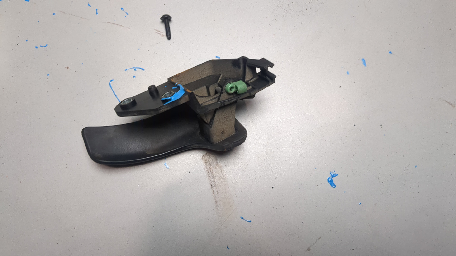 Ручка двери передней внутренняя правая