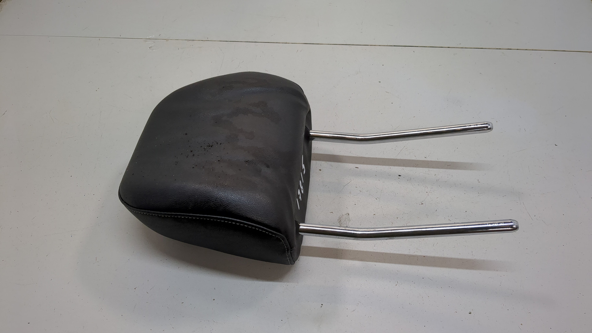 Подголовник сиденья