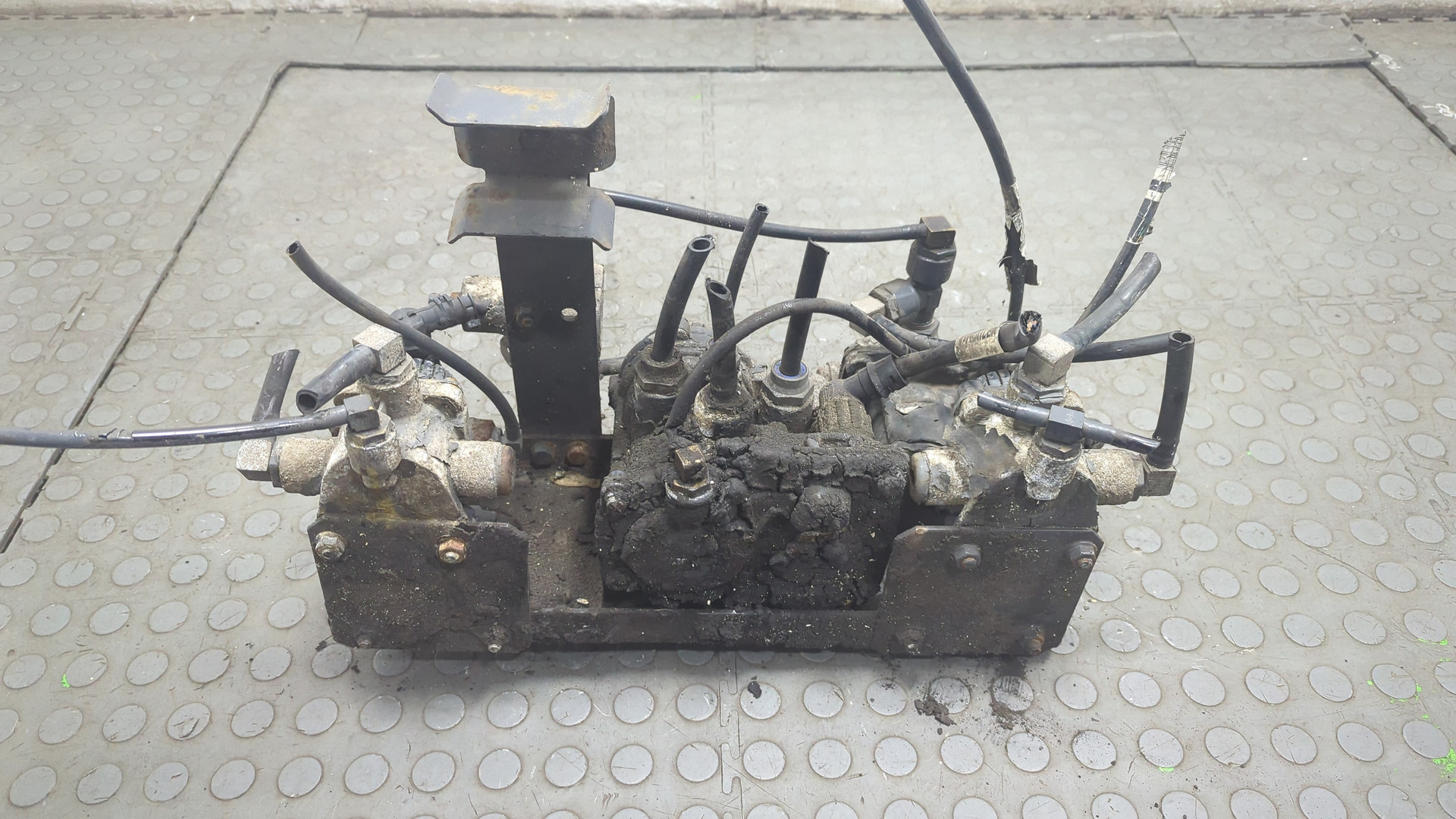 Кран защитный 4-х контурный