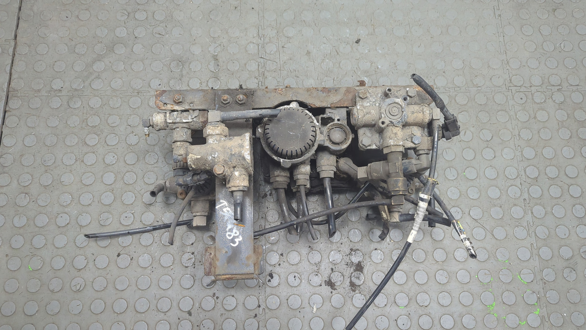 Кран защитный 4-х контурный