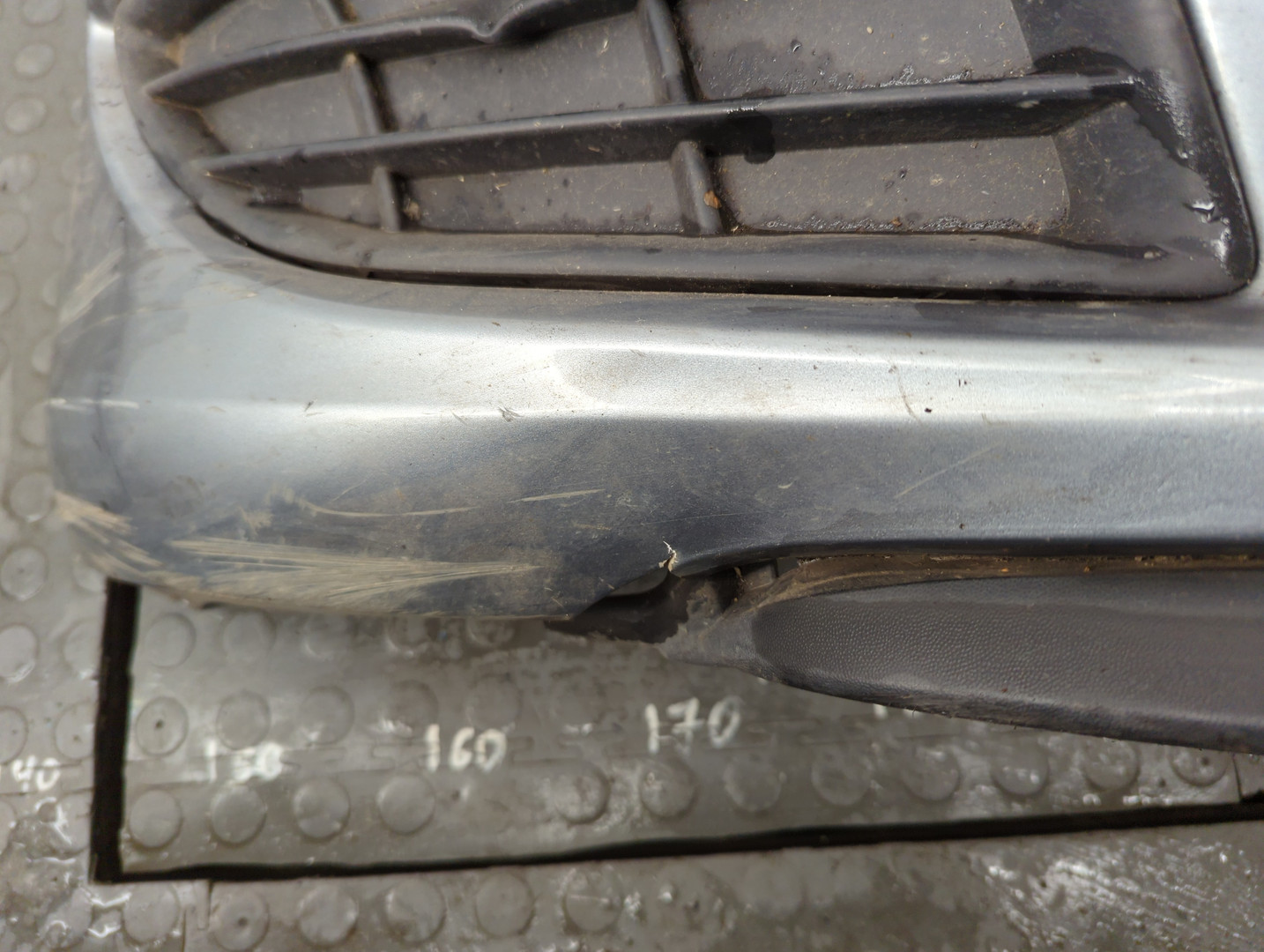 Бампер передний