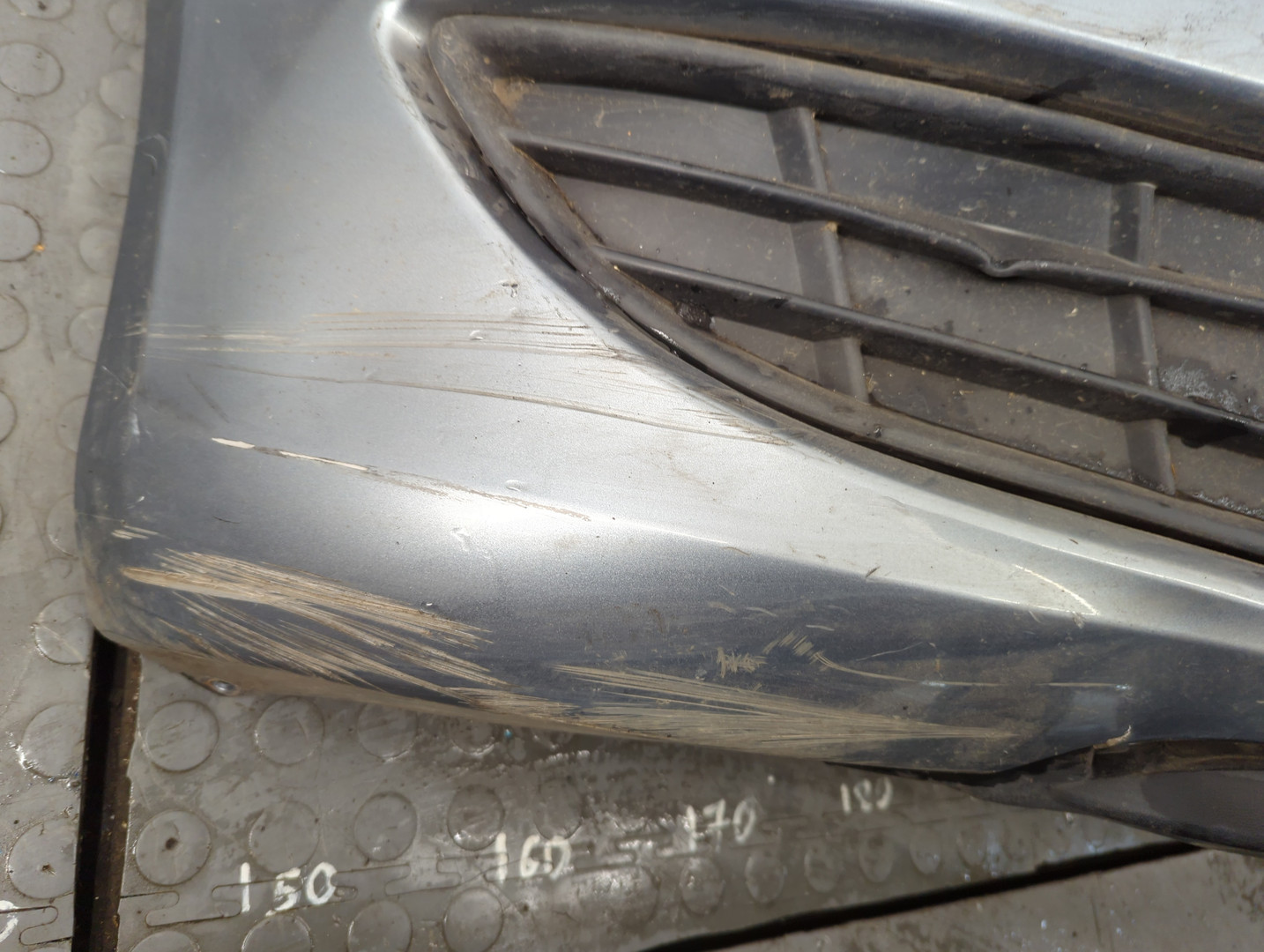 Бампер передний