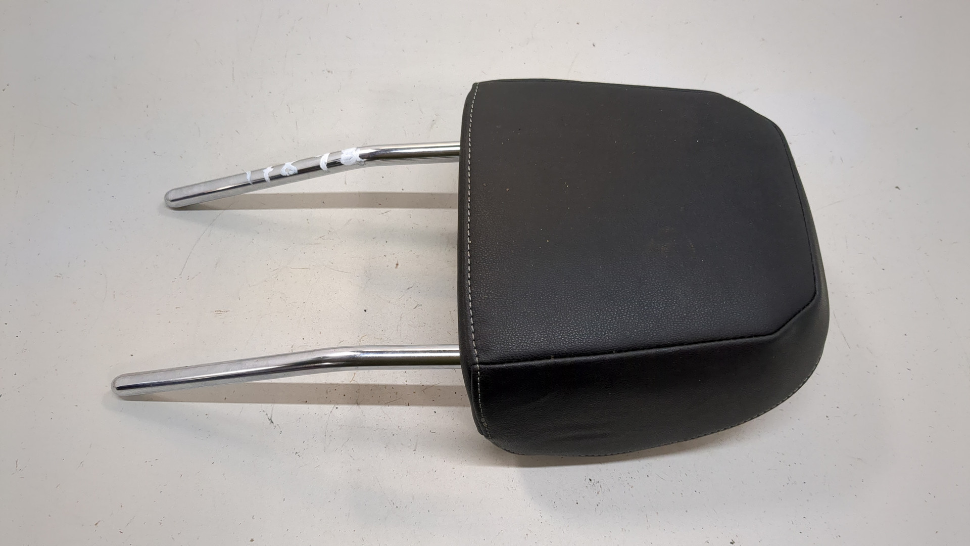 Подголовник сиденья