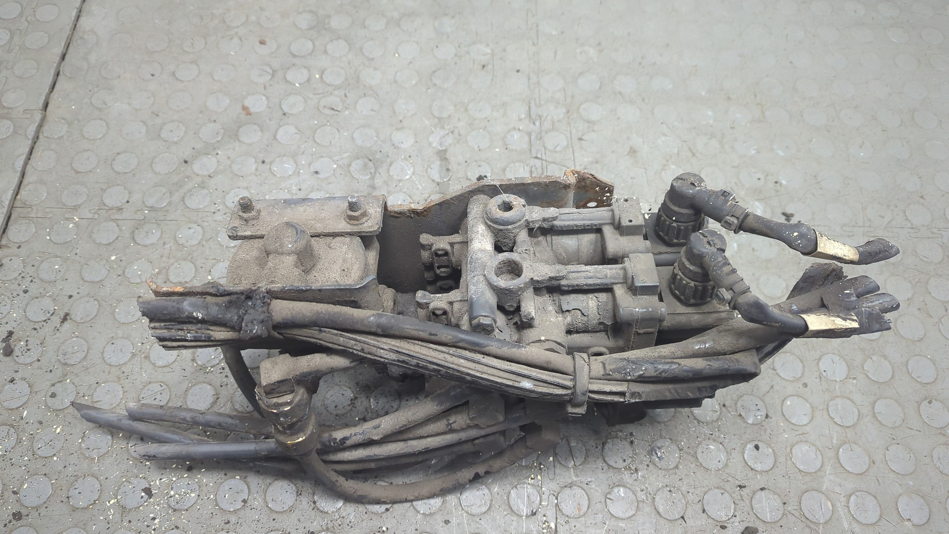 Кран уровня пола