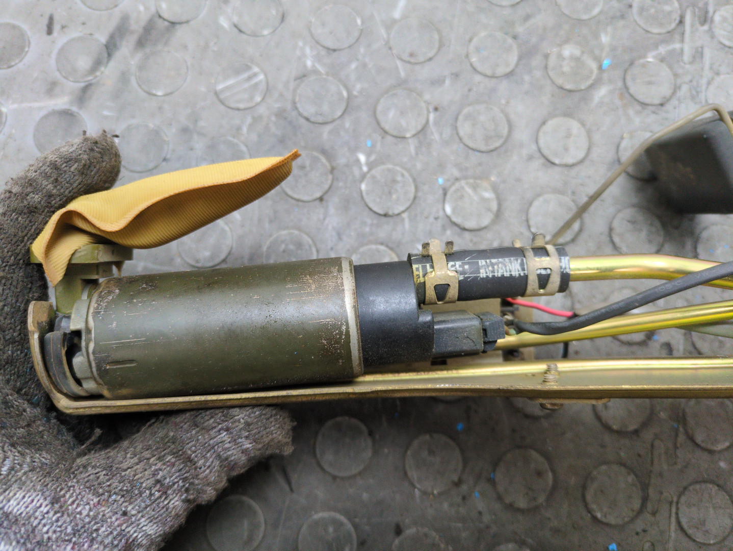 Насос топливный электрический