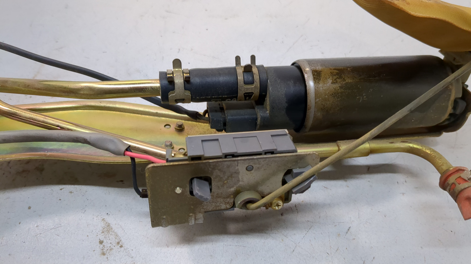 Насос топливный электрический