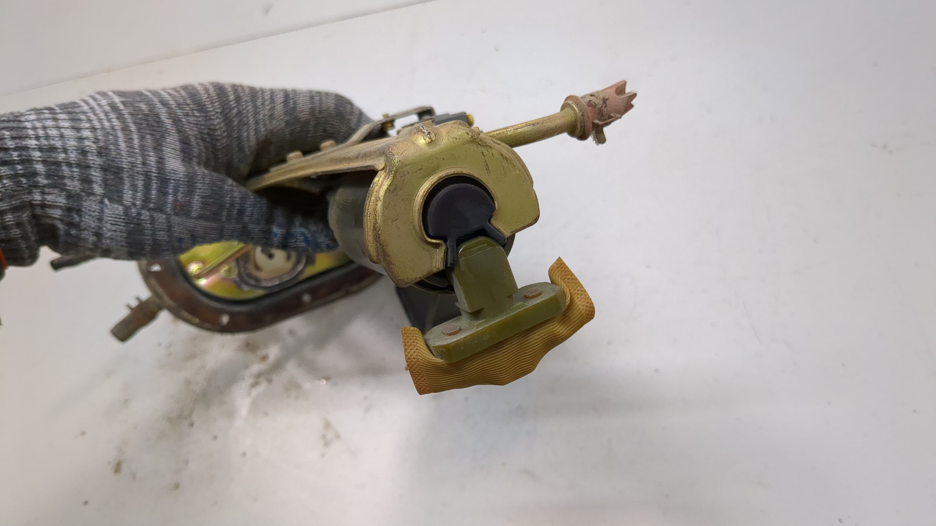 Насос топливный электрический