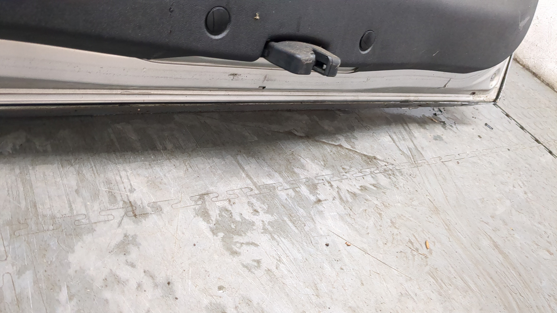 Дверь багажника