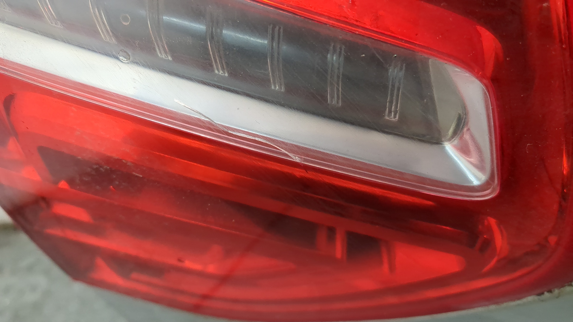 Дверь багажника