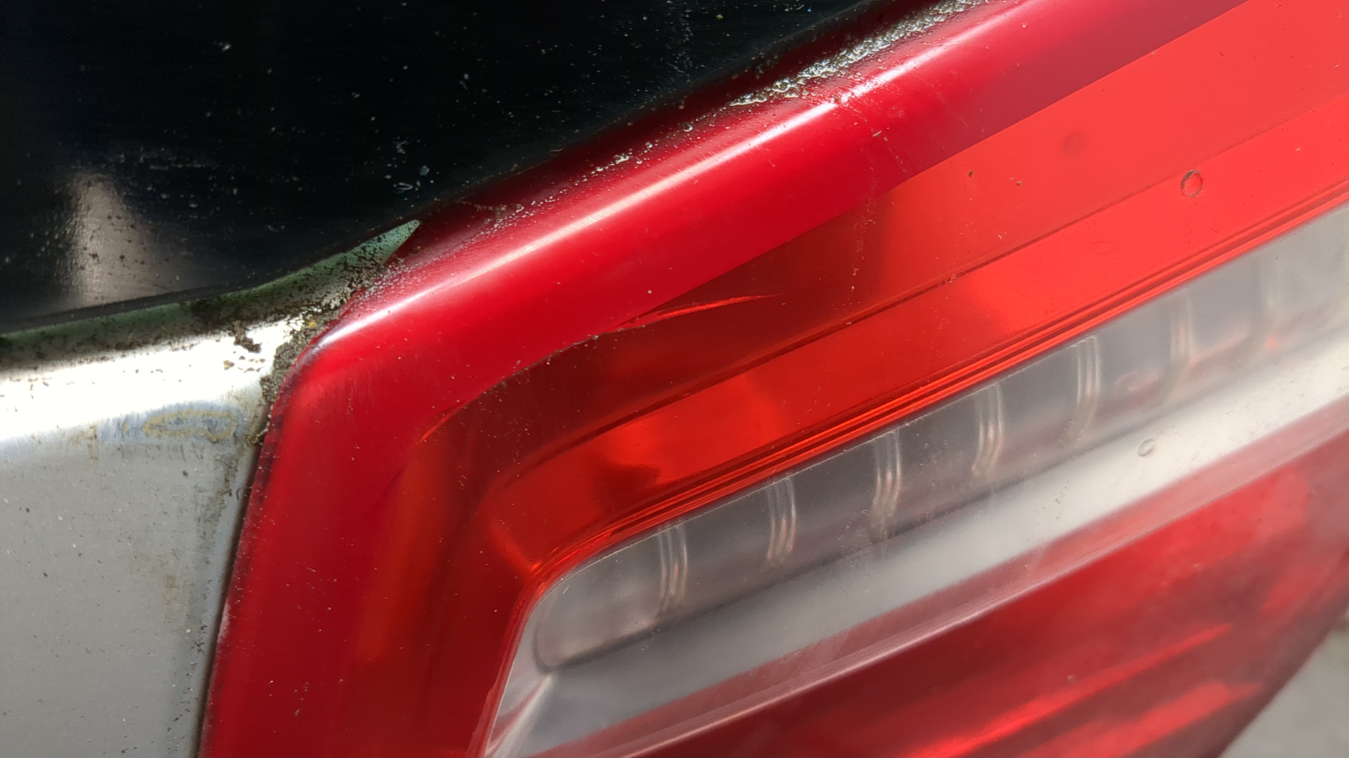 Дверь багажника