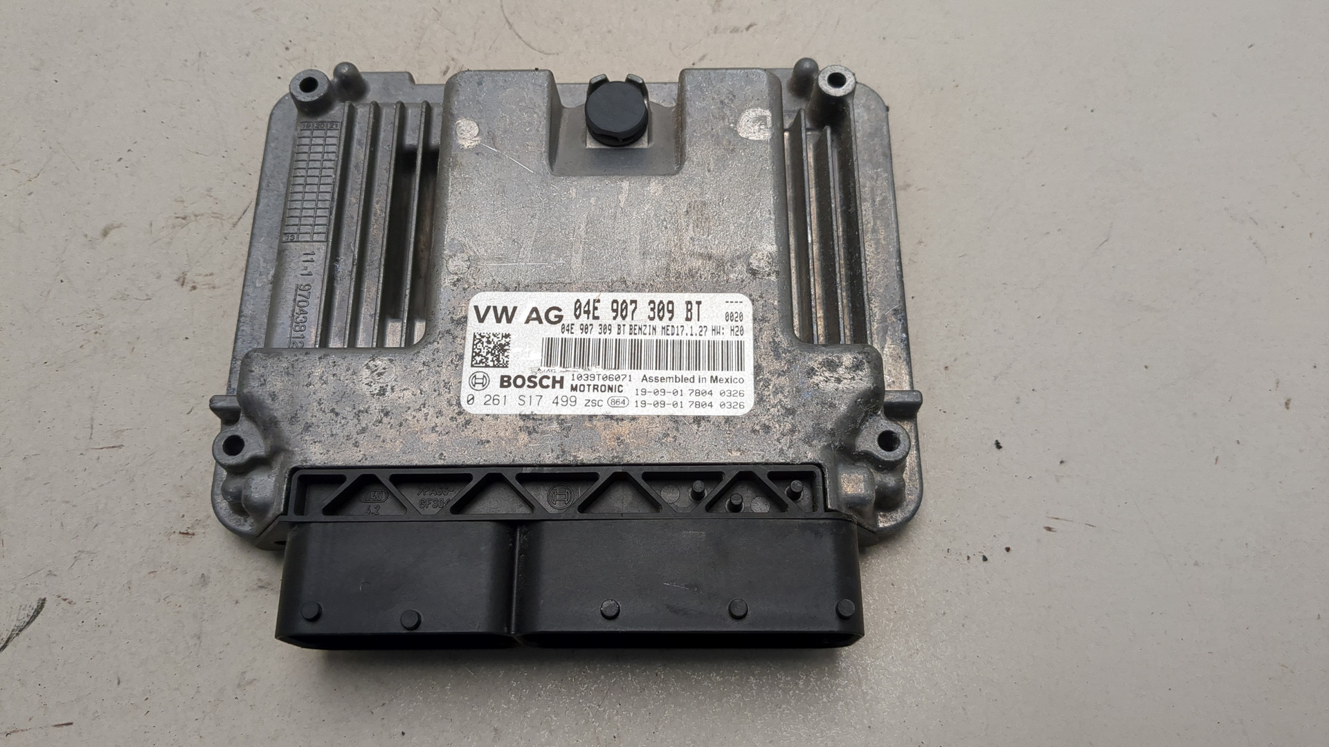 Блок управления двигателем