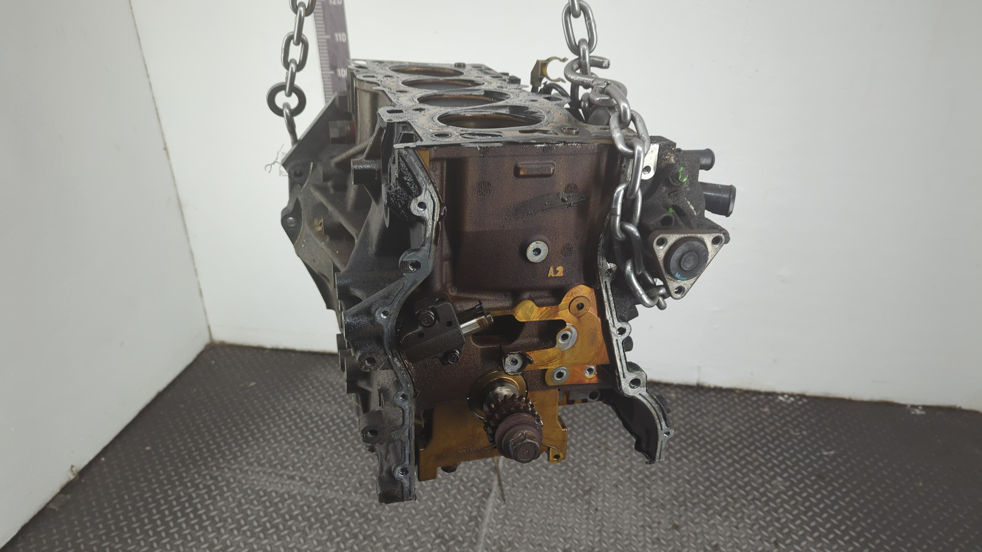 Блок двигателя