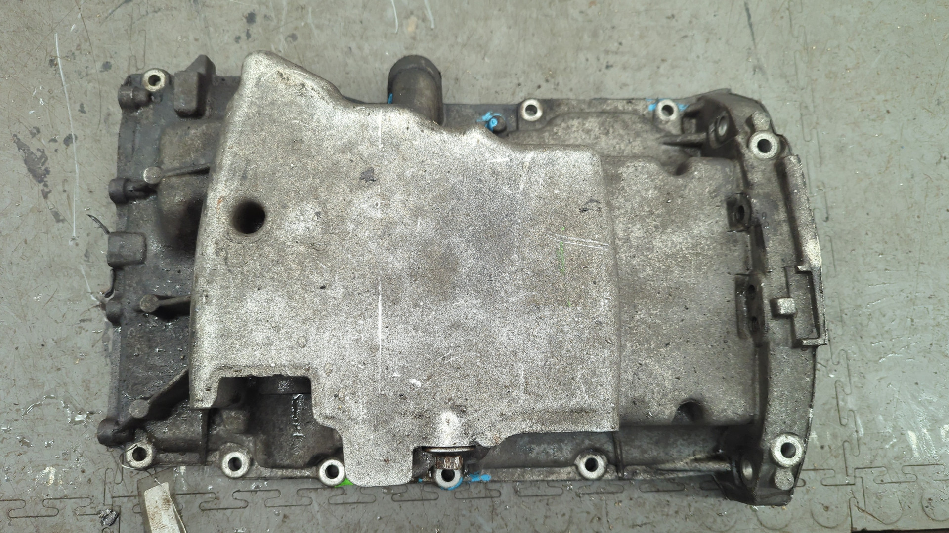 Поддон масляный двигателя (картер)