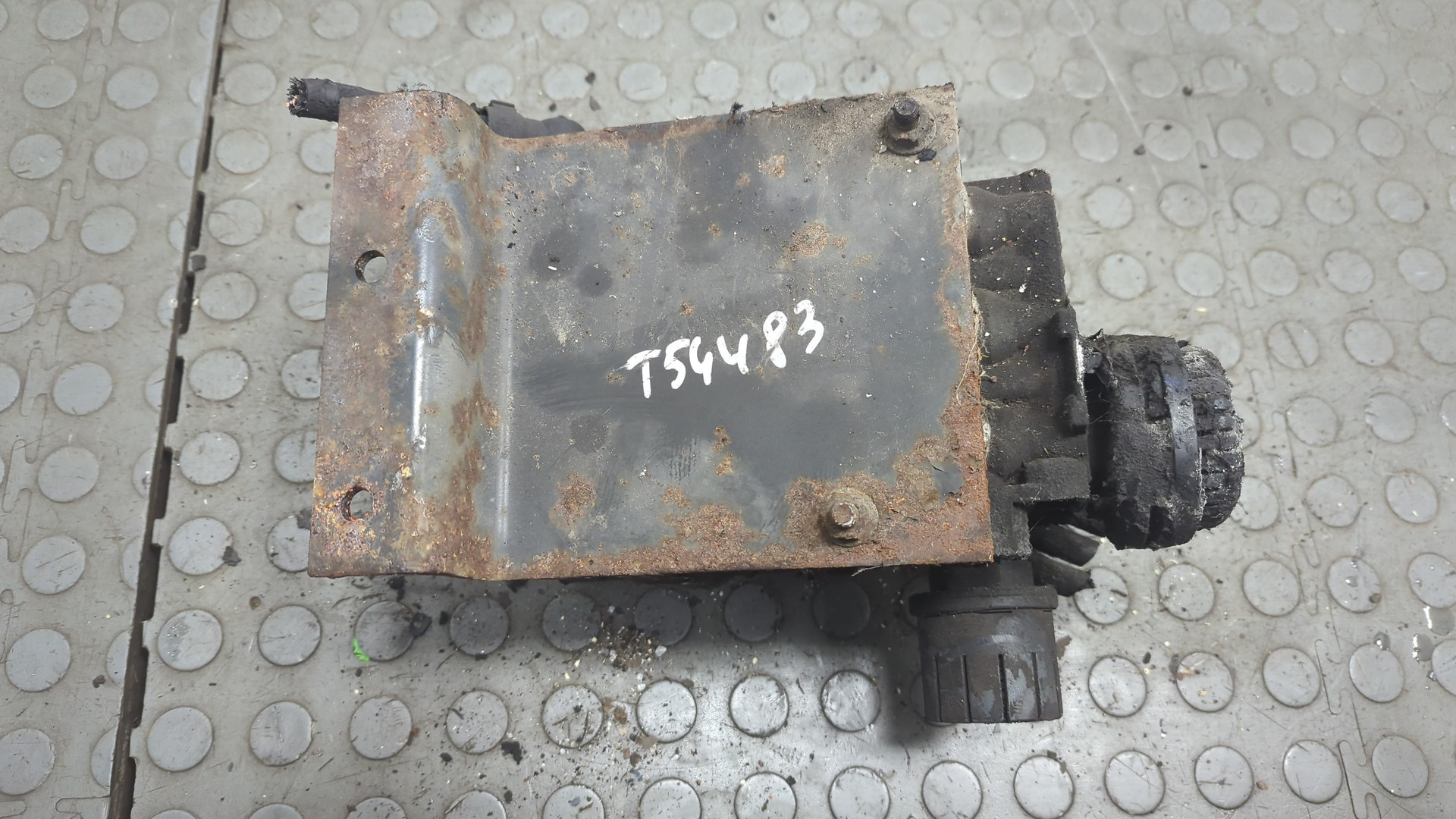 Кран уровня пола