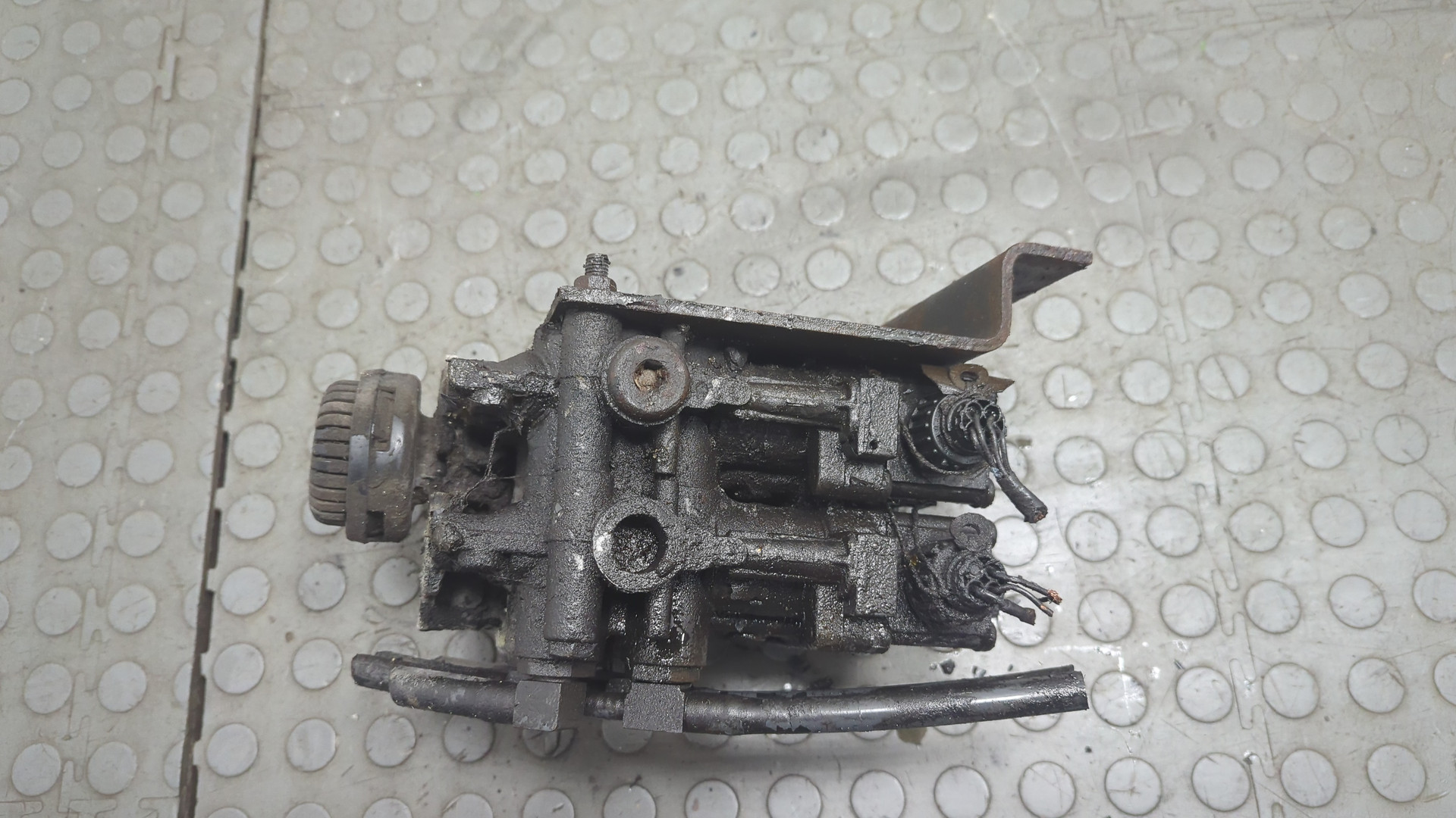 Кран уровня пола