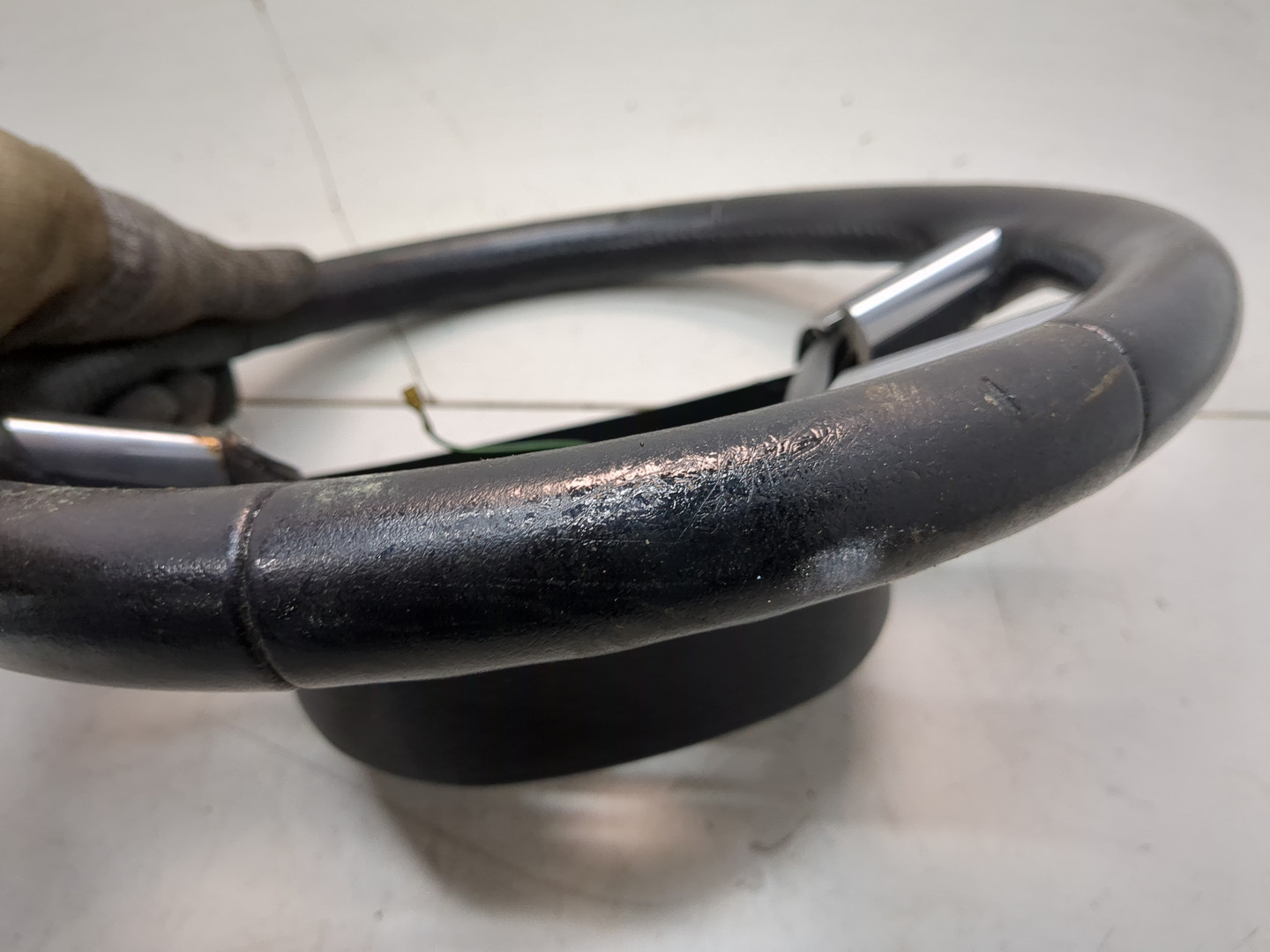 Рулевое колесо (руль)