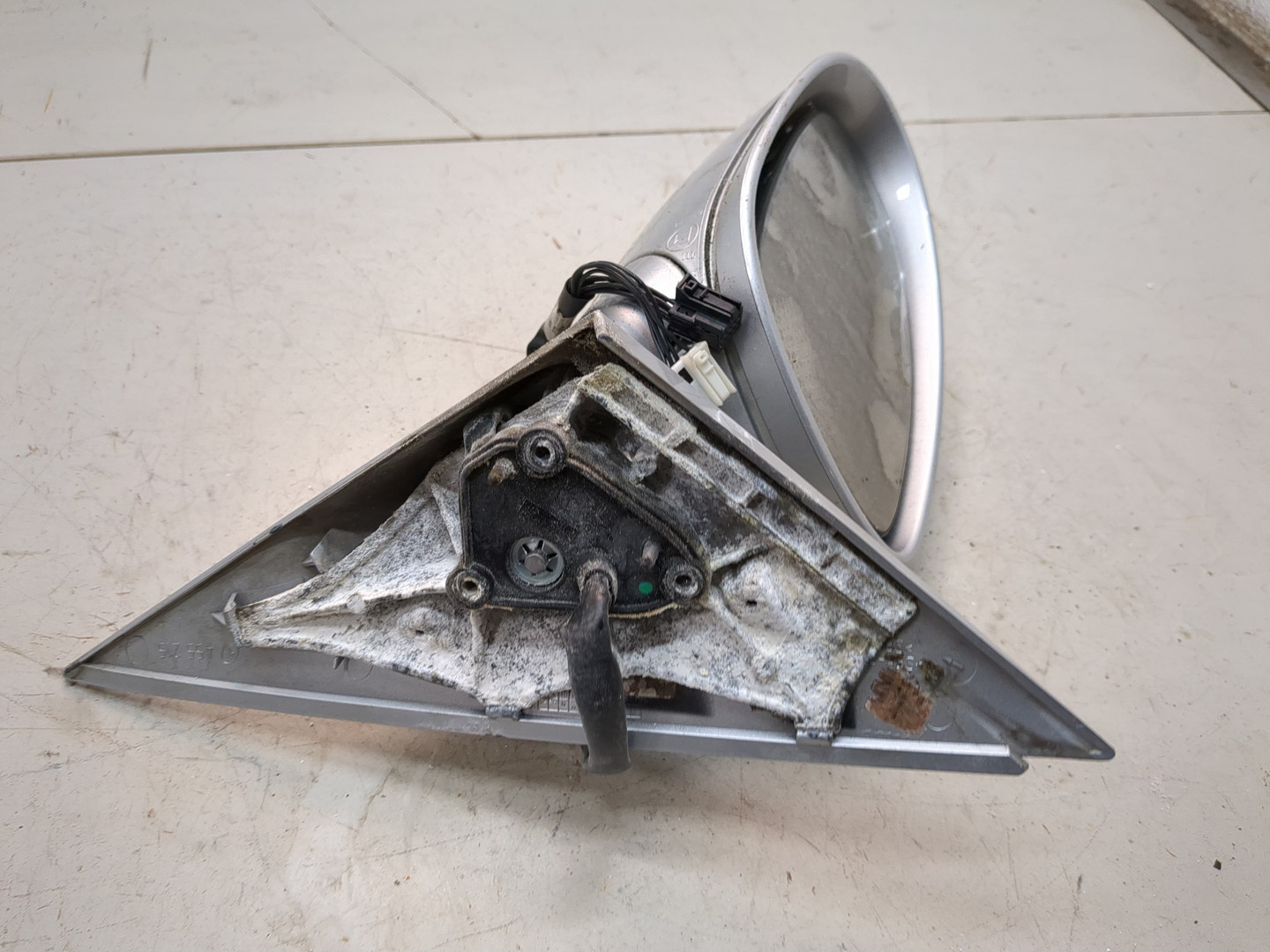 Зеркало левое электрическое