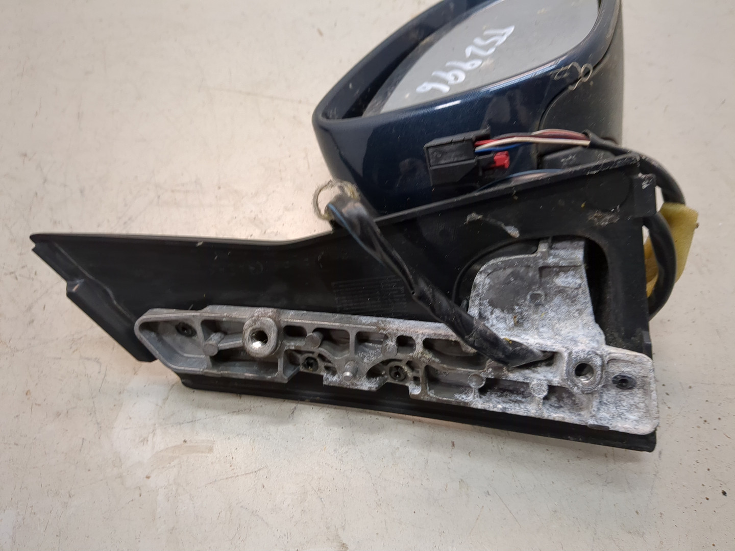 Зеркало правое электрическое