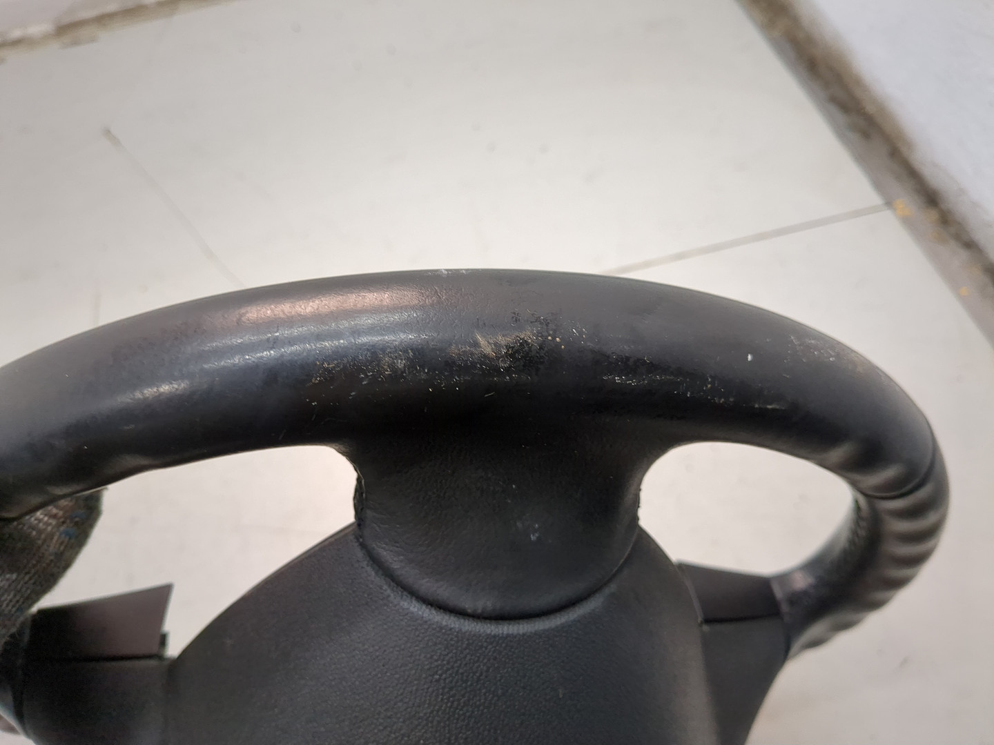 Рулевое колесо (руль)