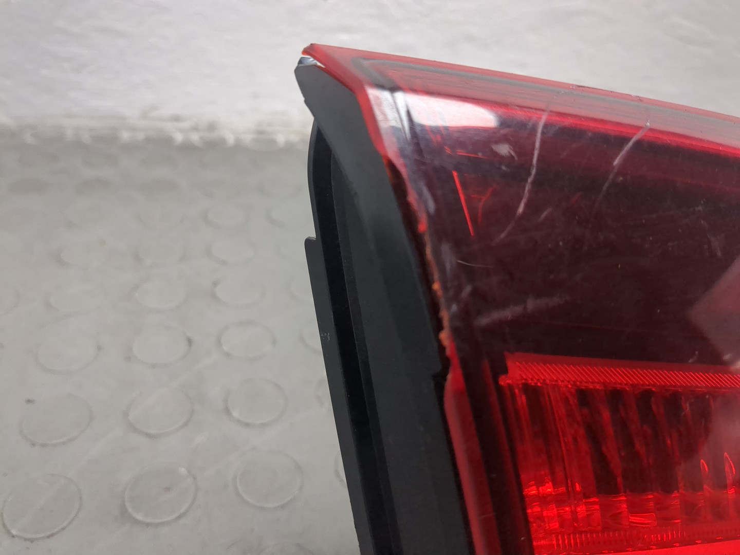 Фонарь задний внутренний правый