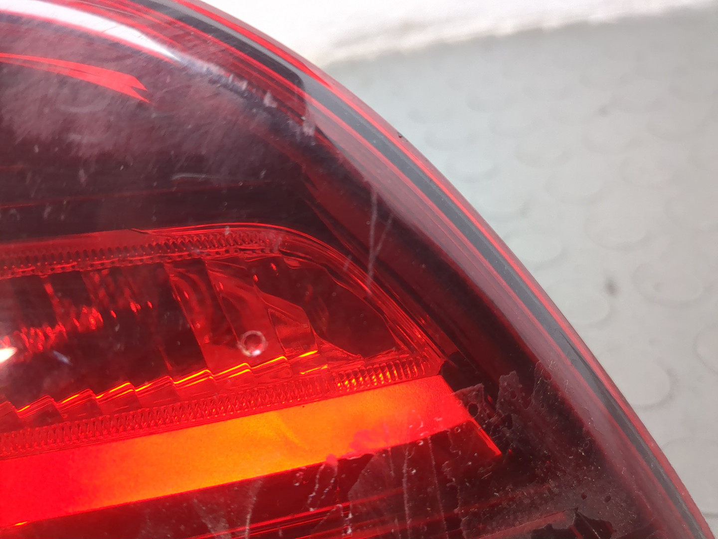 Фонарь задний внутренний правый