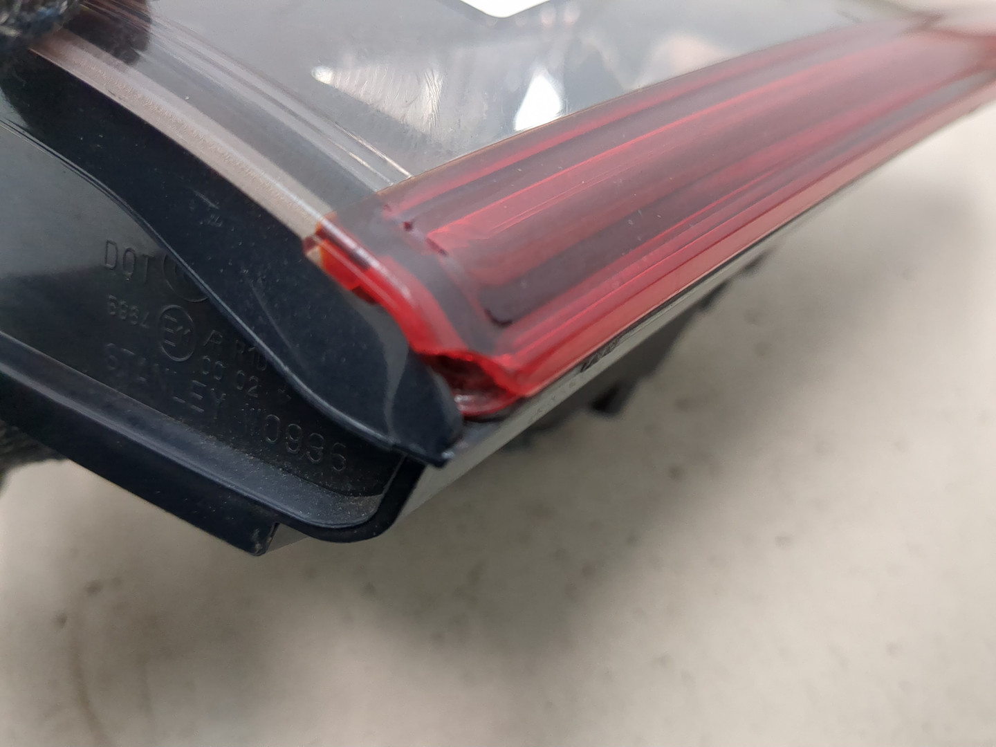 Фонарь задний внутренний правый