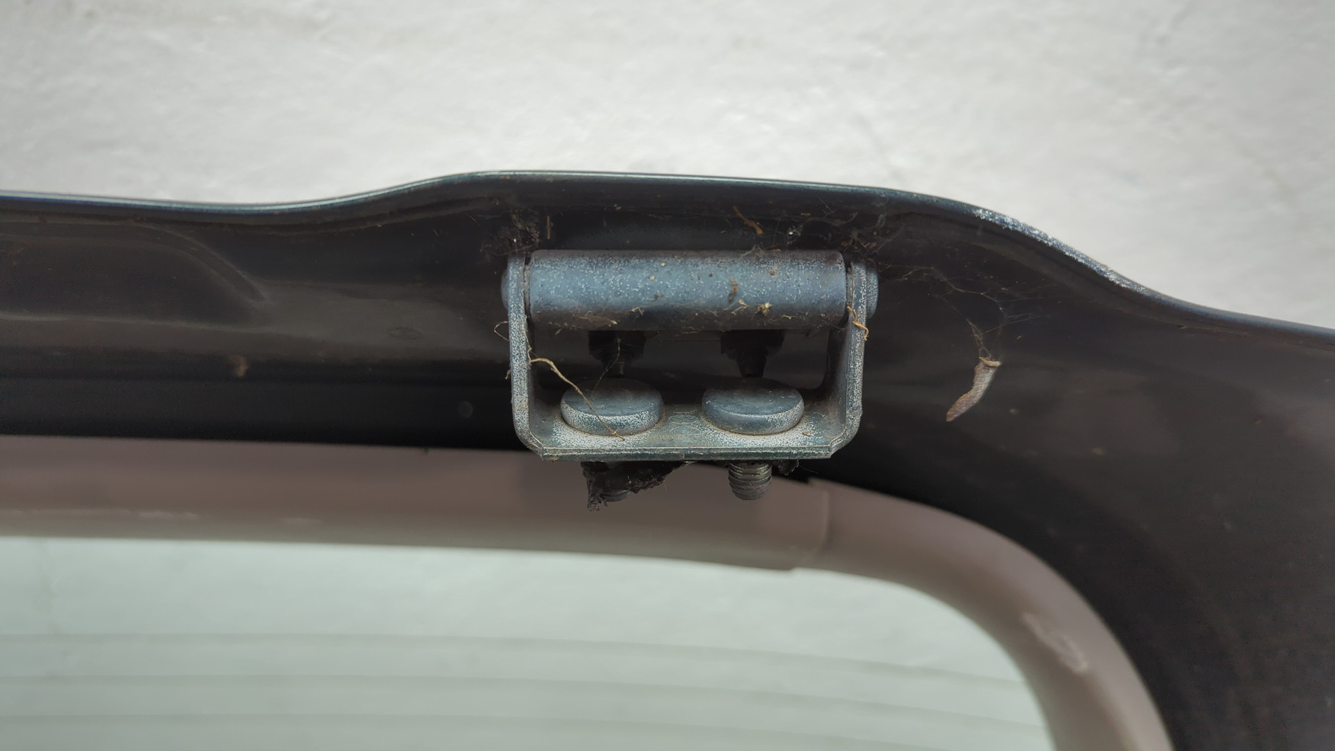 Дверь багажника