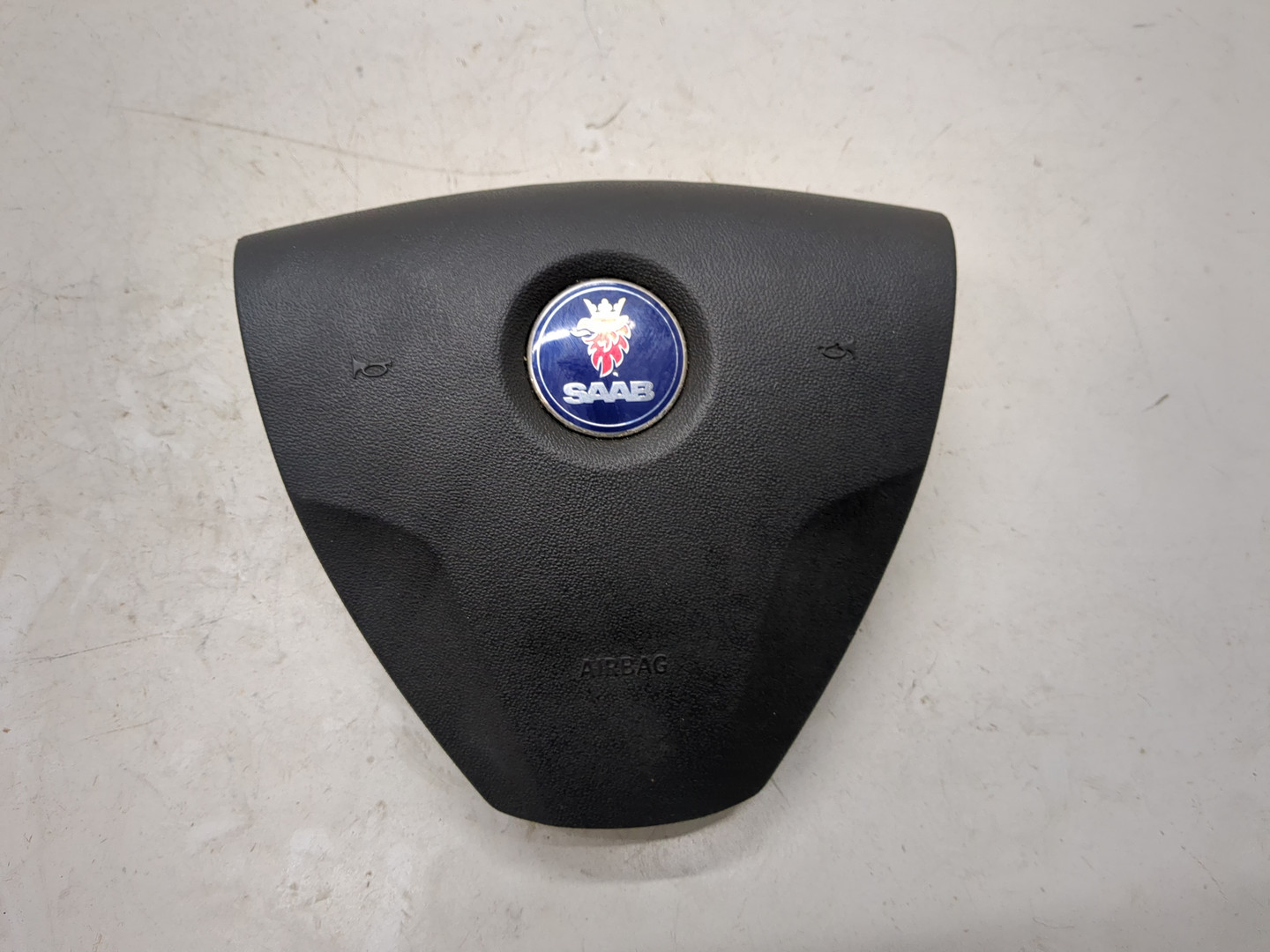 Подушка безопасности в рулевое колесо