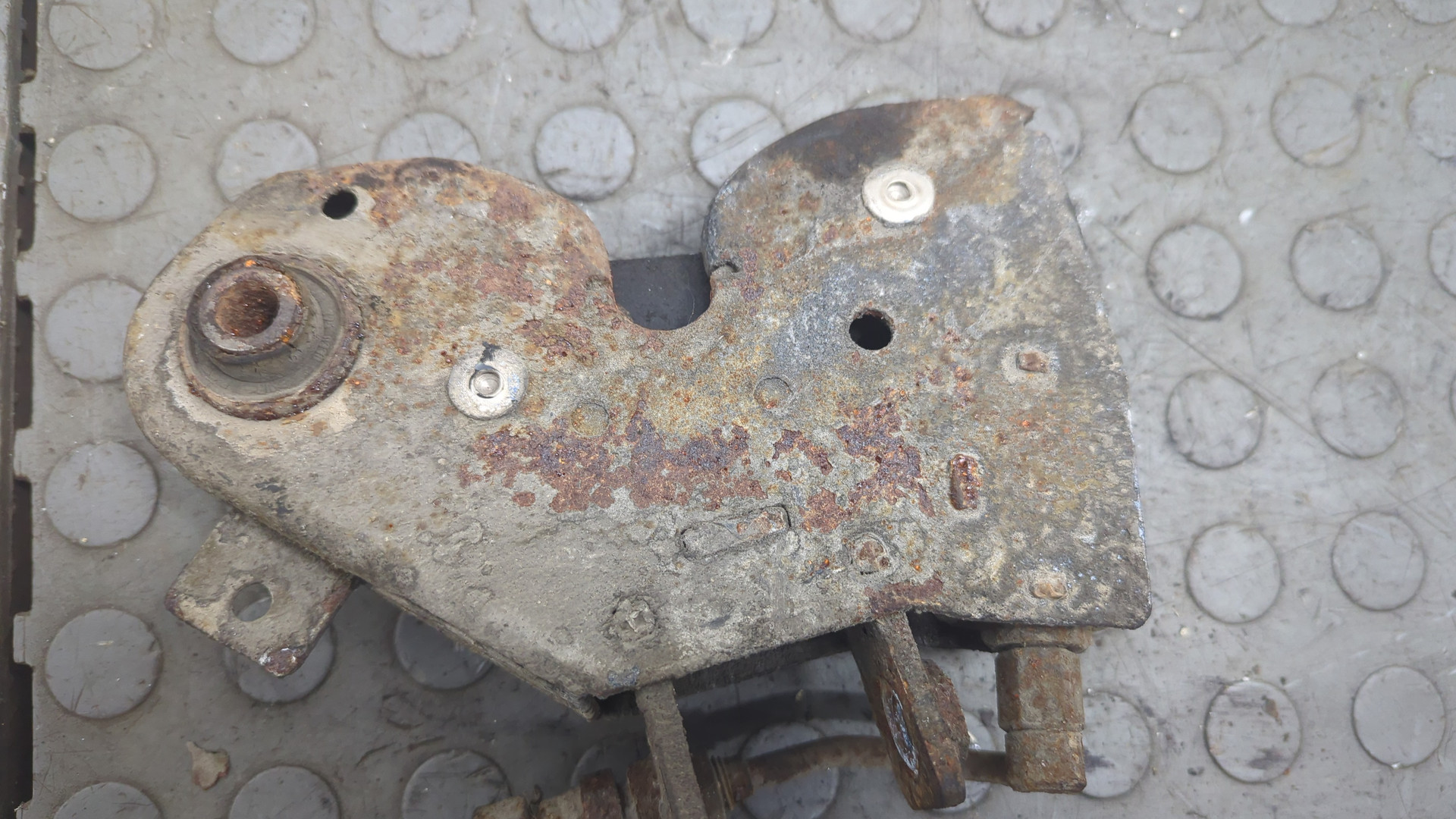 Замок кабины