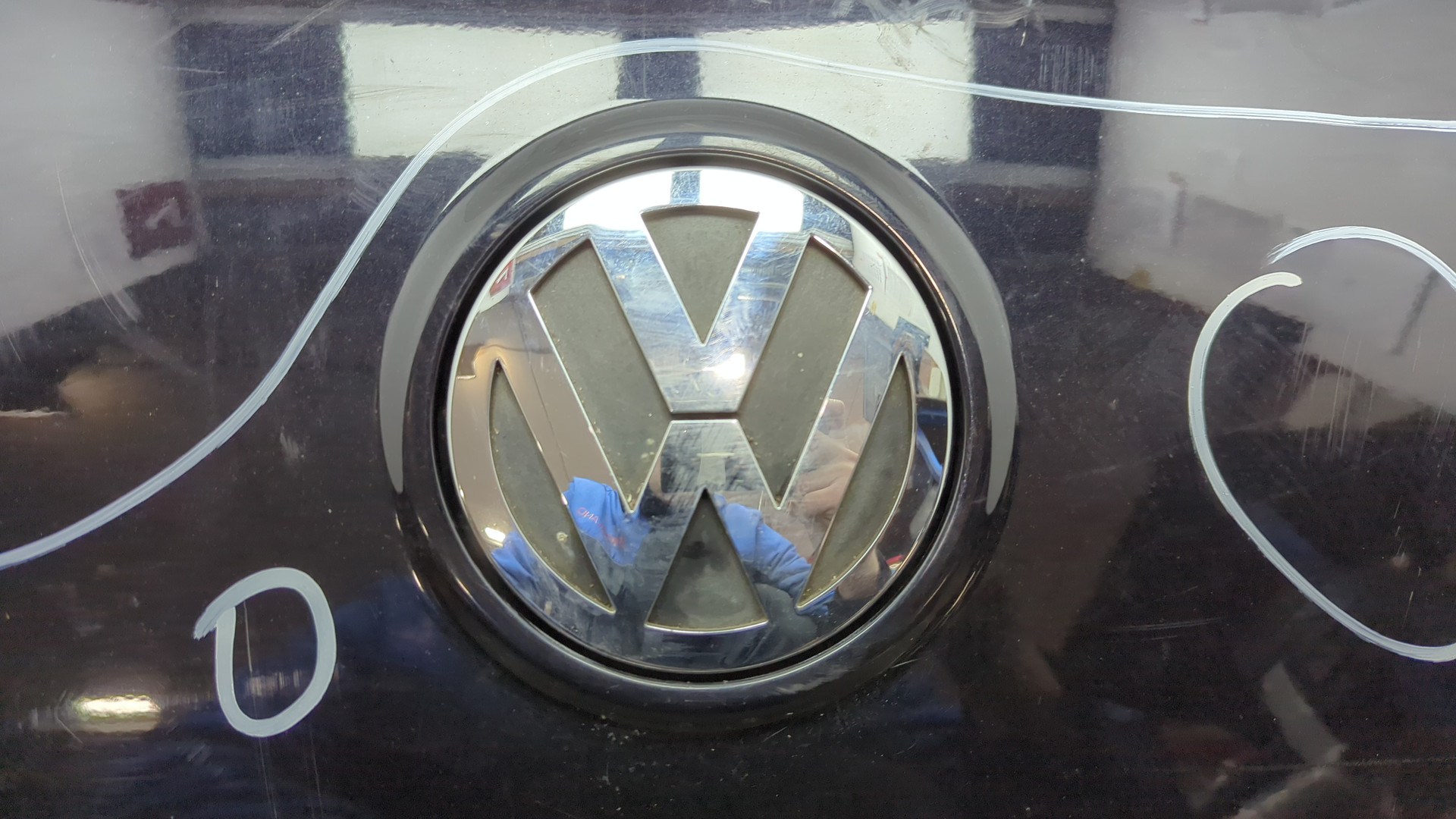 Дверь багажника