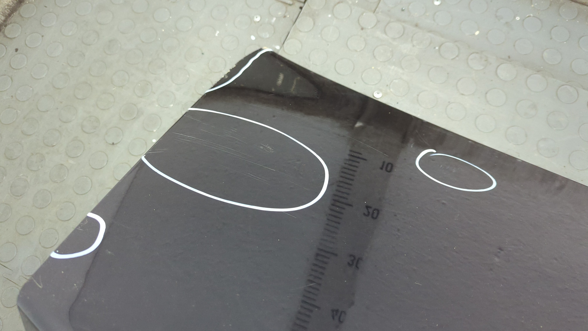 Дверь багажника