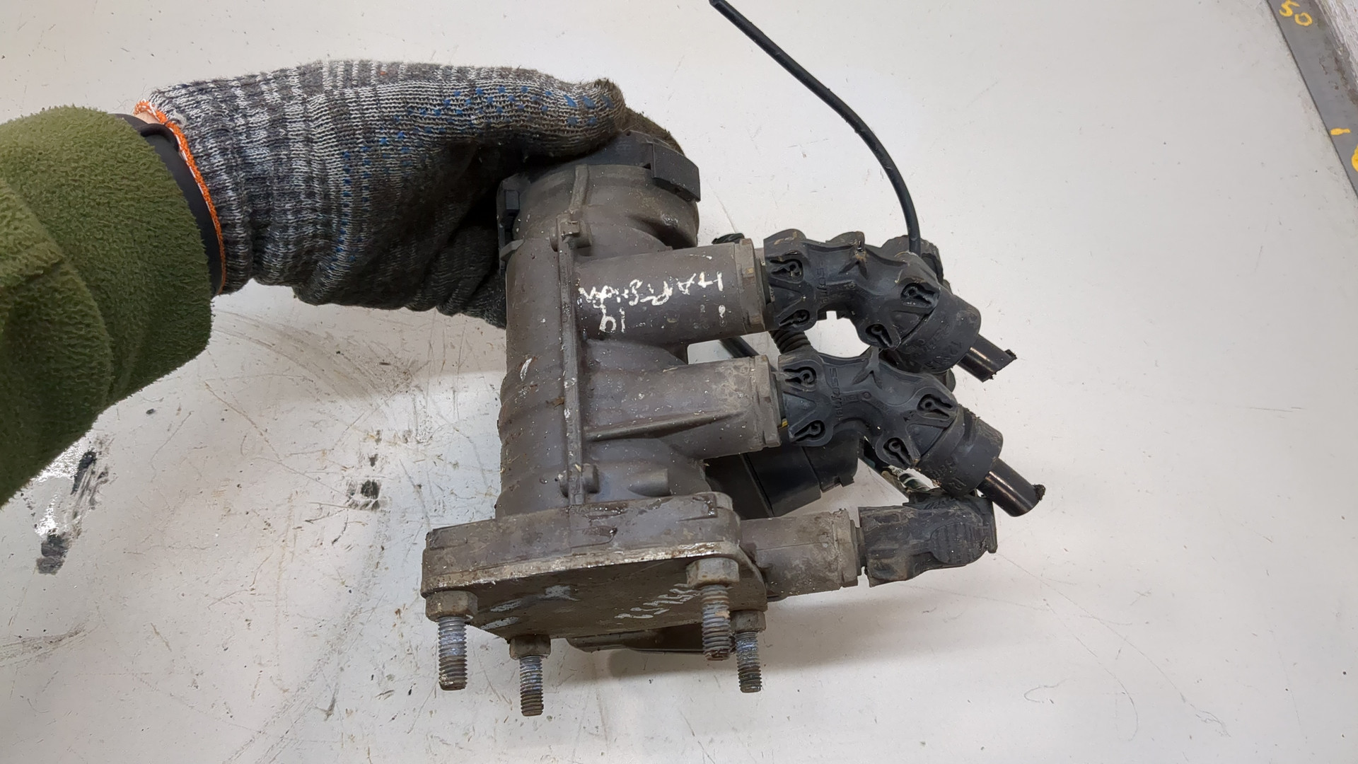 Кран тормозной главный