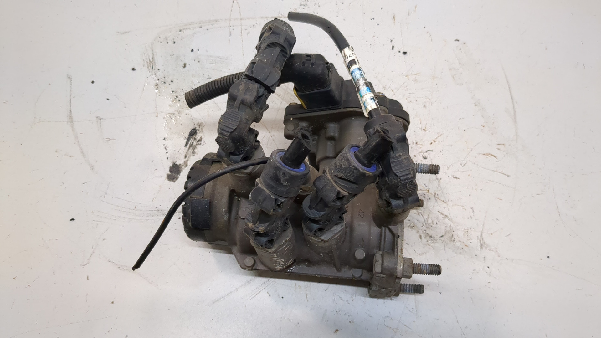 Кран тормозной главный