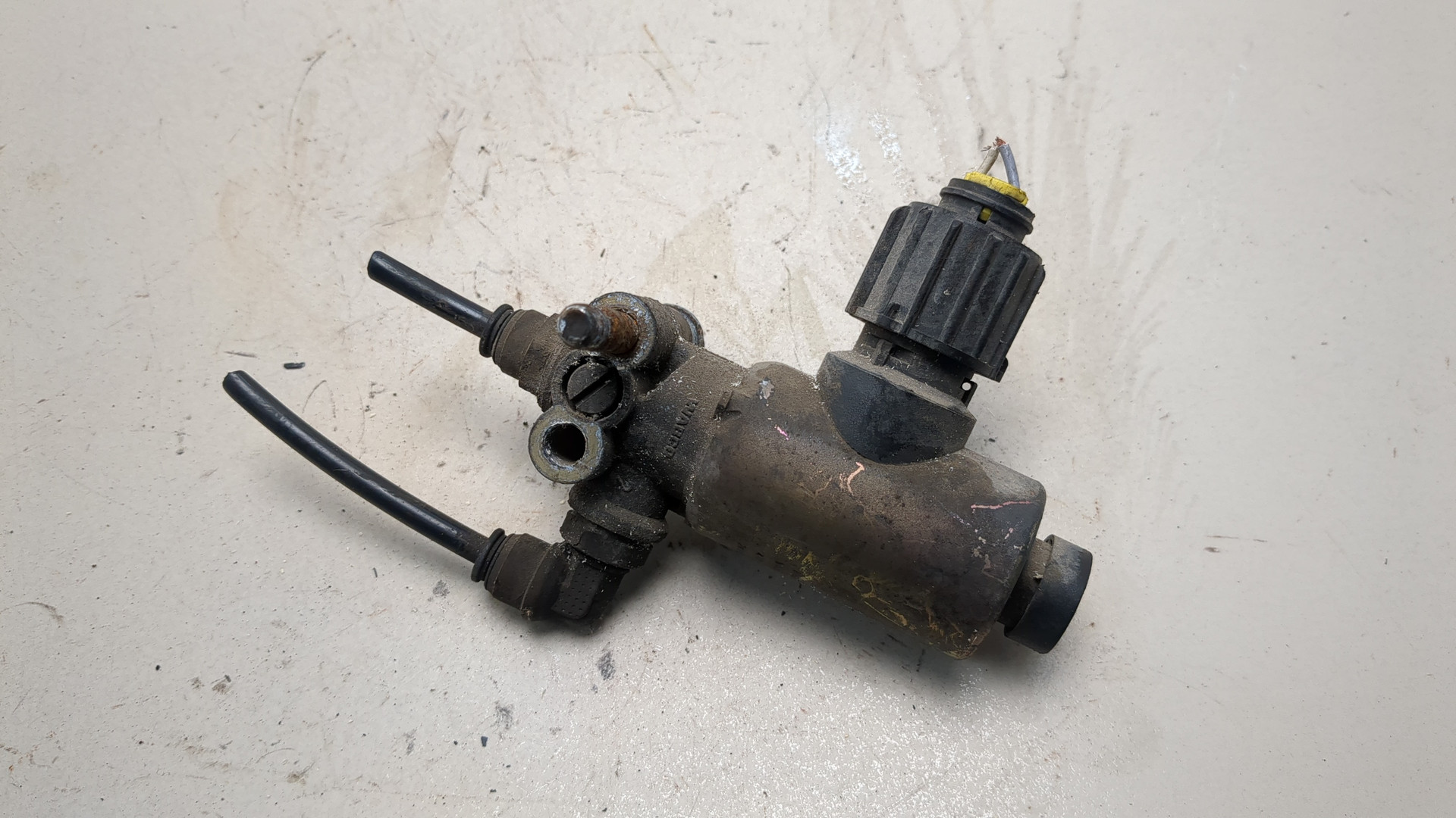 Клапан электромагнитный