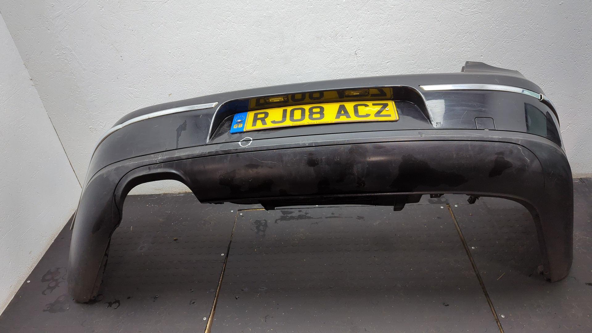 Бампер задний