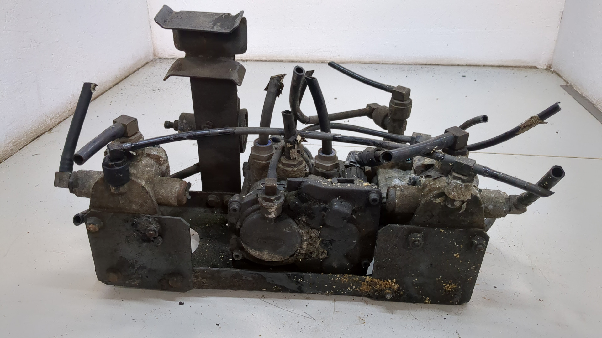 Кран управления тормозами прицепа