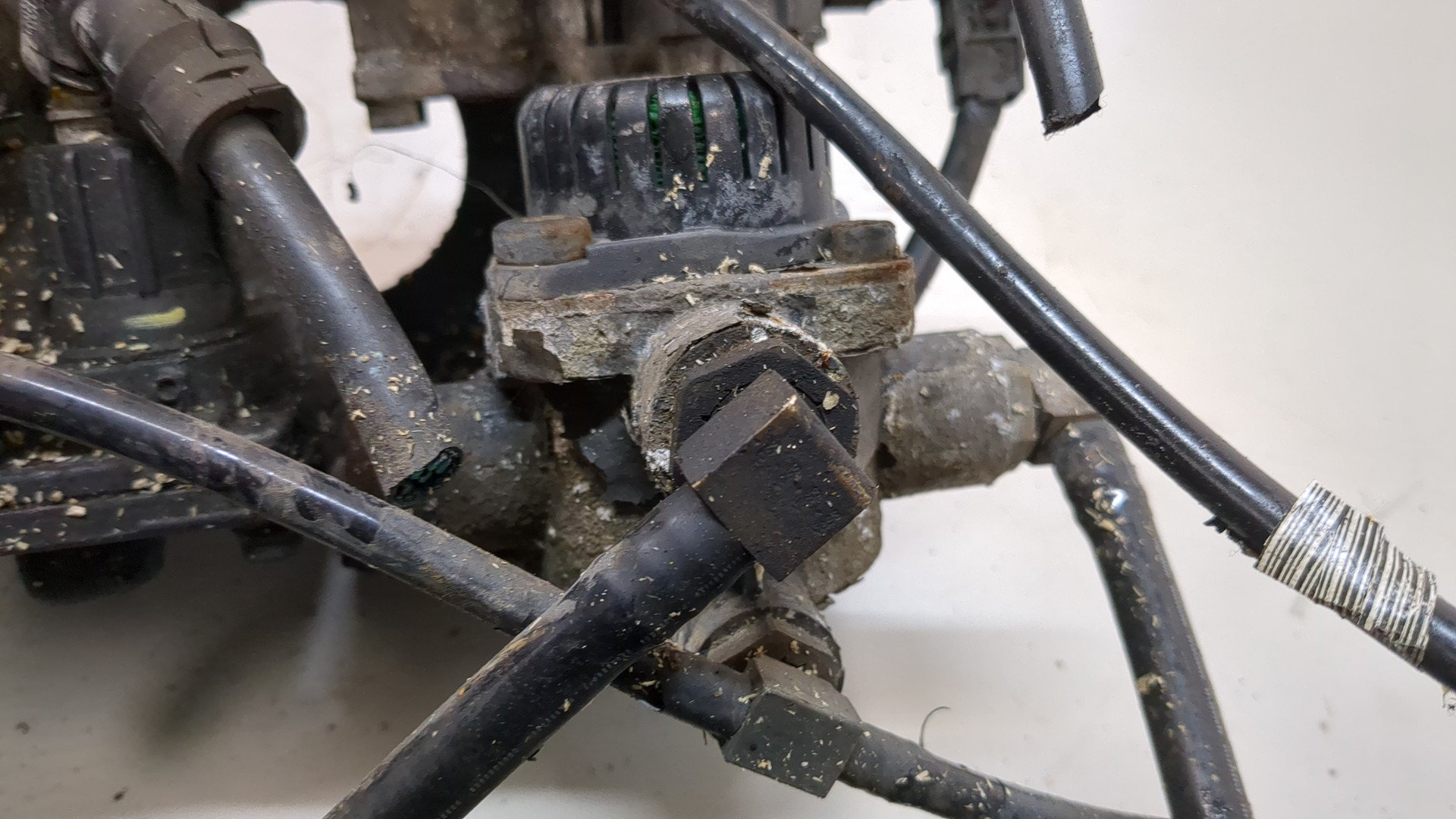 Кран управления тормозами прицепа