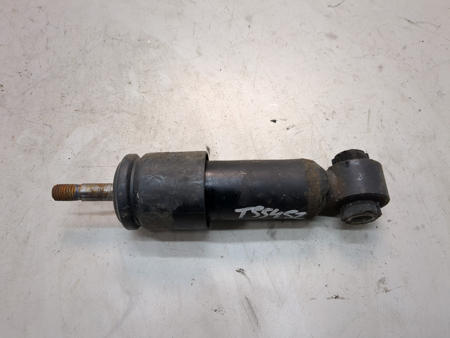 Амортизатор кабины