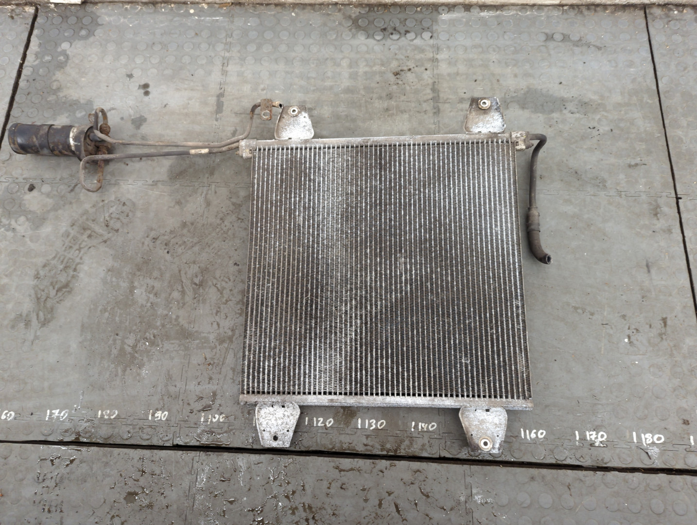 Радиатор кондиционера / конденсер