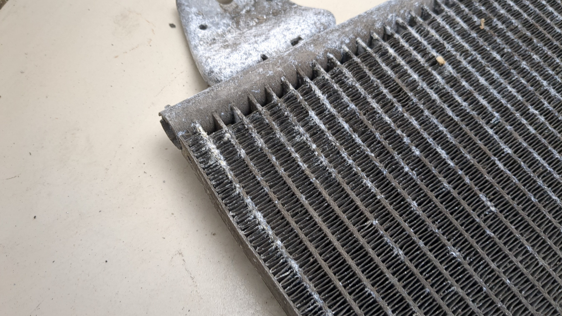 Радиатор кондиционера / конденсер