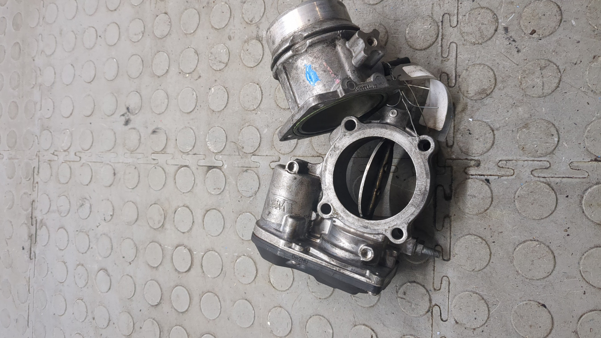 Заслонка дроссельная электрическая