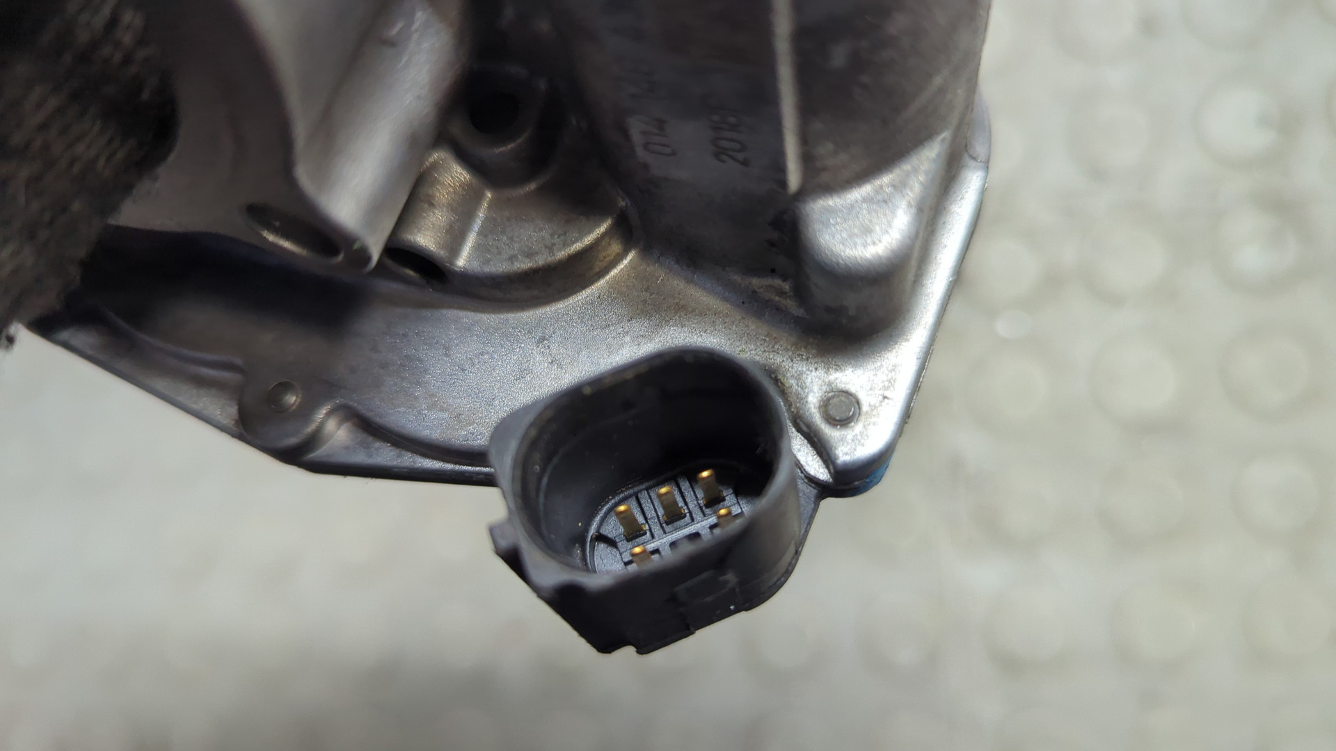 Заслонка дроссельная электрическая