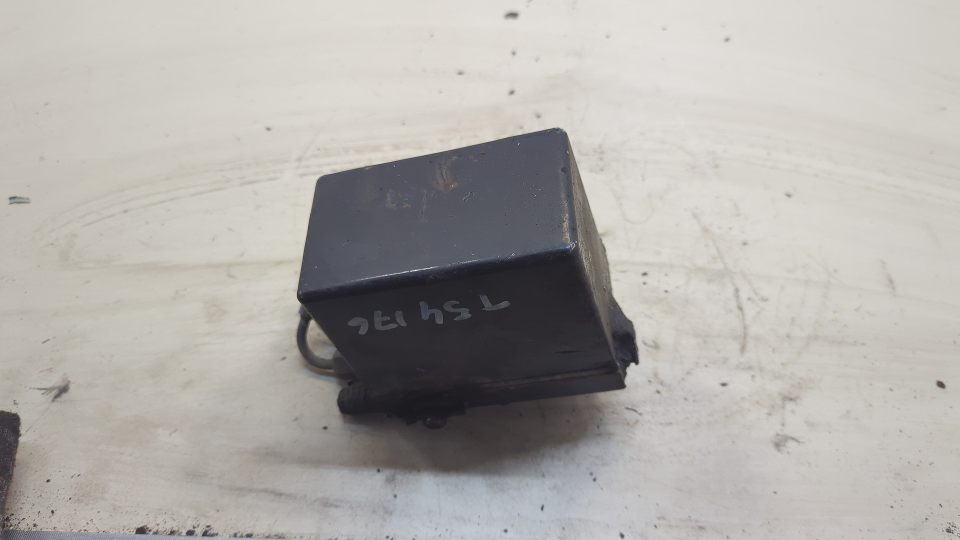 Насос подъема кабины