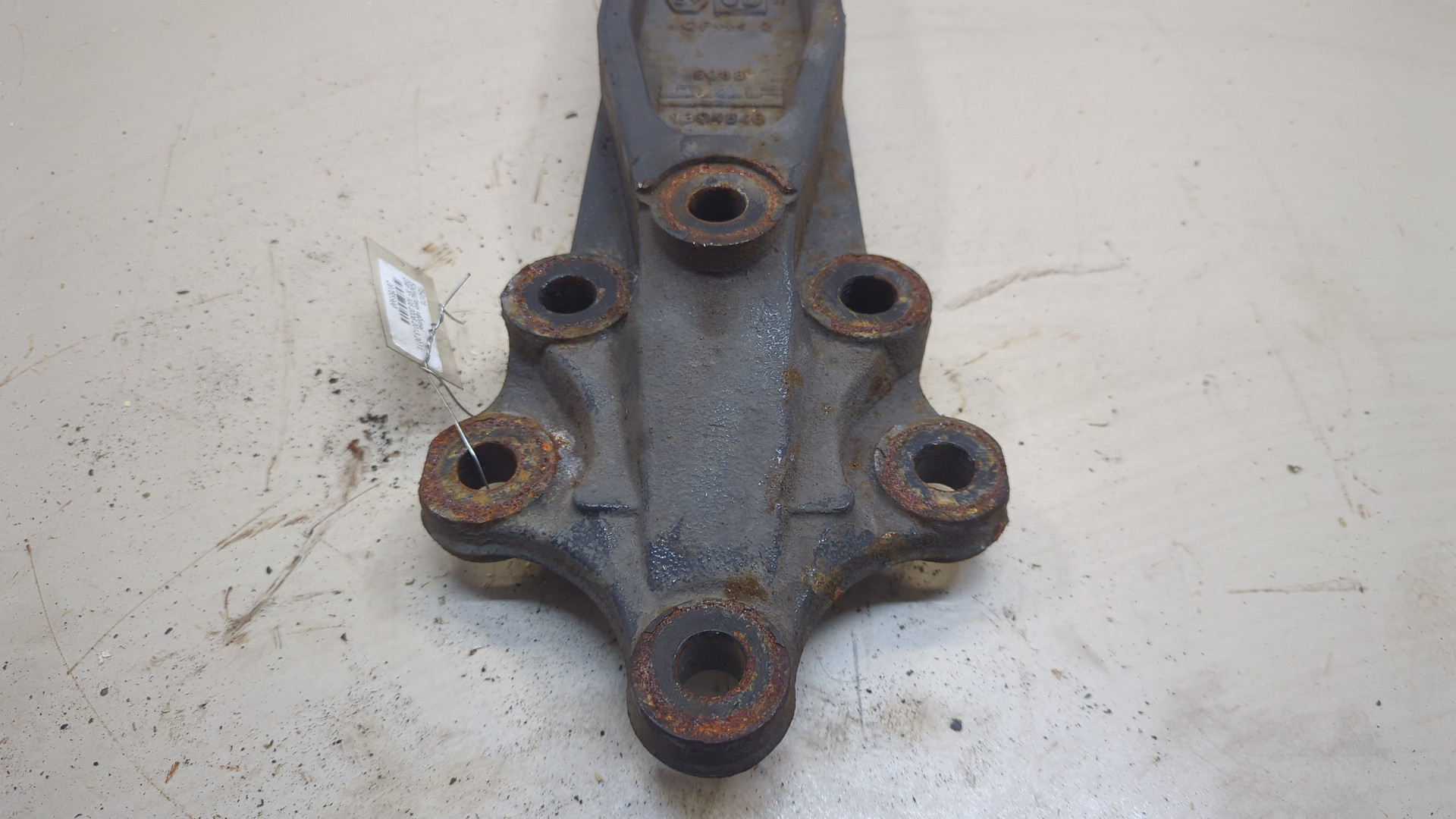 Кронштейн (сопут. товар)