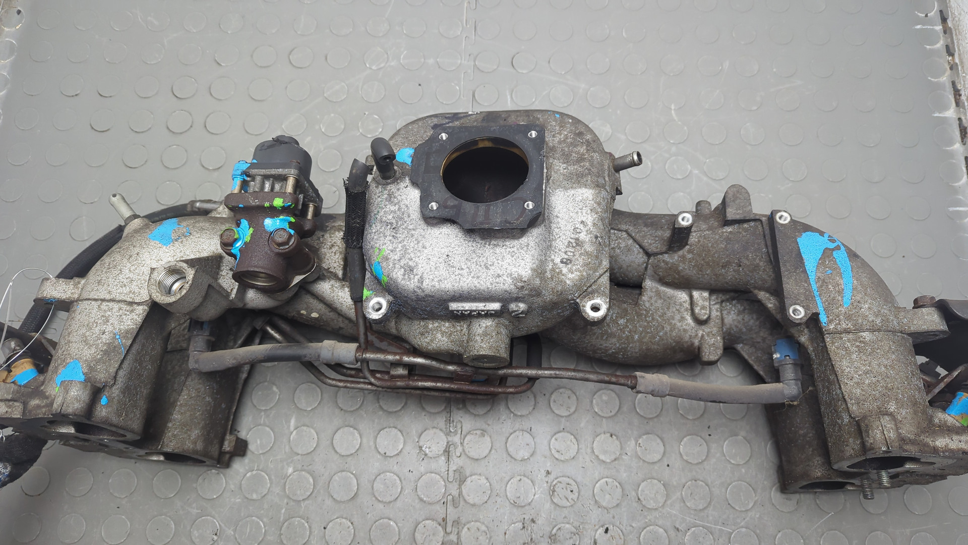 Коллектор впускной