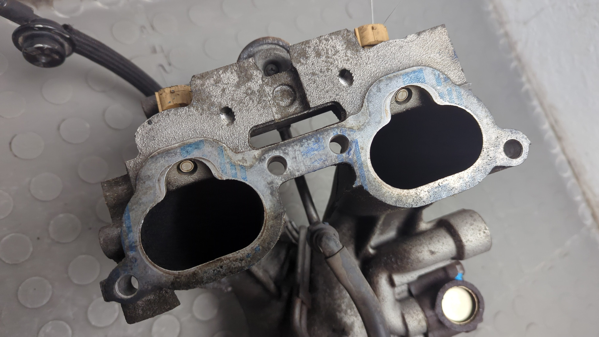 Коллектор впускной