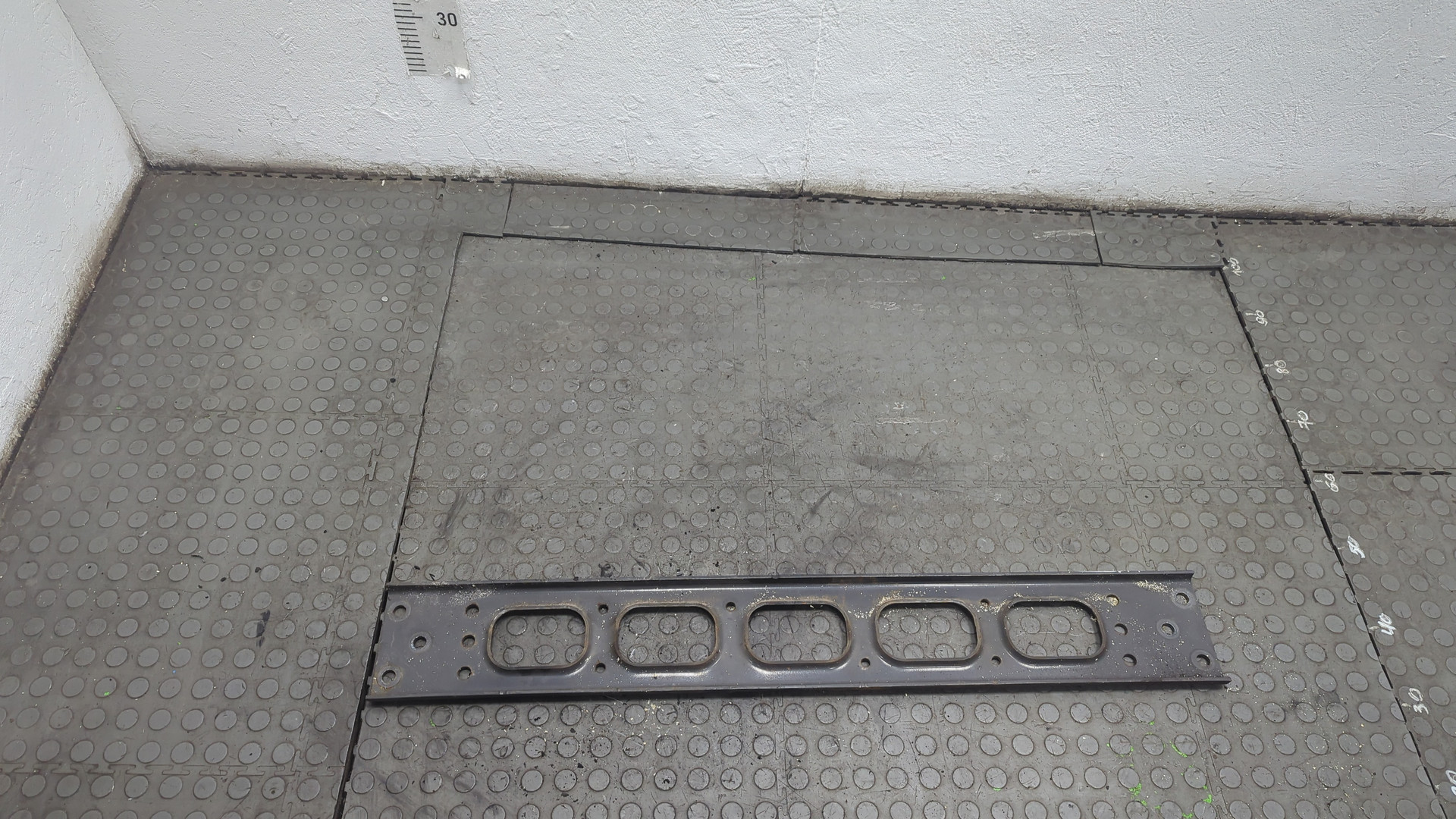 Траверса рамы поперечная