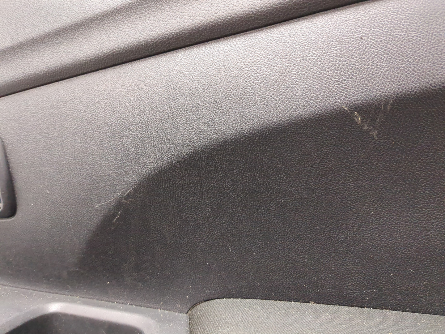 Обшивка двери задней правой