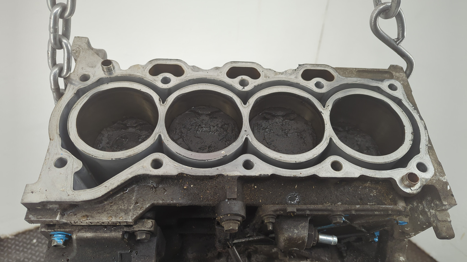 Блок двигателя