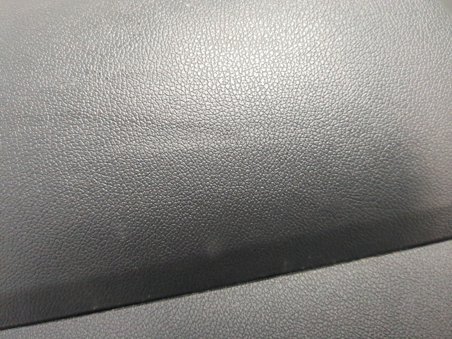 Обшивка двери задней левой